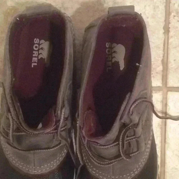 Sorel waterproof duck boot size 7 1/2 - Picture 3 of 4